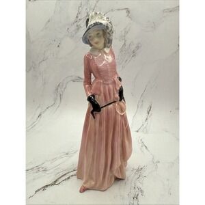 Royal Doulton MAUREEN by Leslie Harradine Design 7.5" Tall HN 1770  Rare